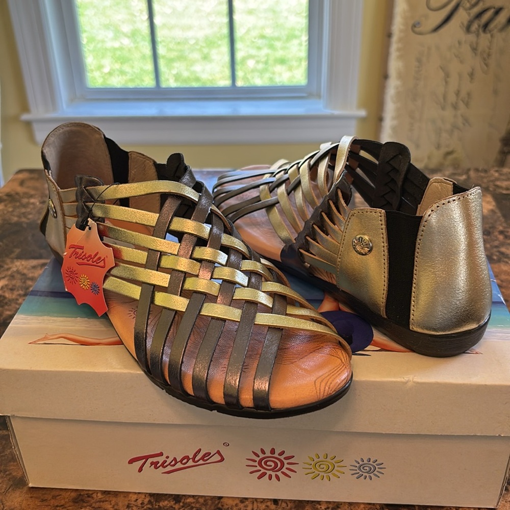 Trisoles Woven Sandle Made In Spain - Picture 2 of 10